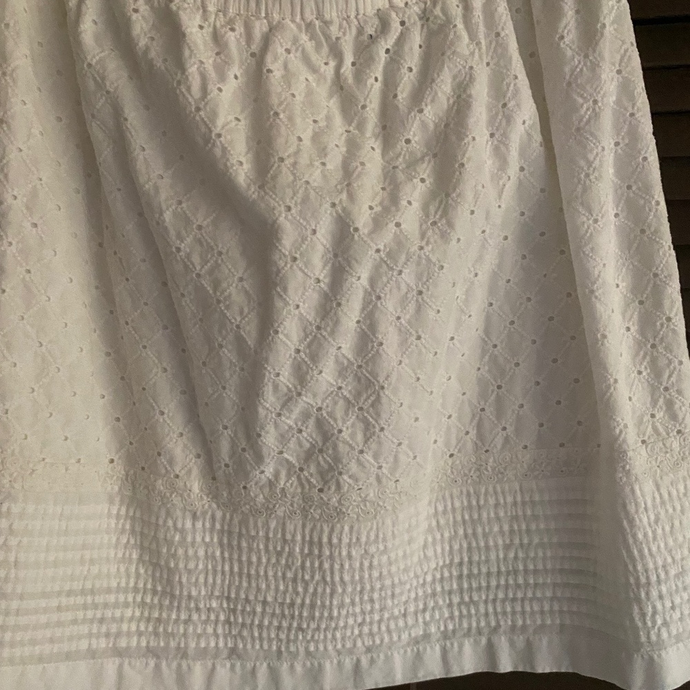 Gap White Skirt with Eyelet Detail Size M